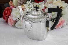 画像4: 純銀製（925）1900年　透かしの縁取り　ロココ風スクロール装飾　ティー3点セット (4)