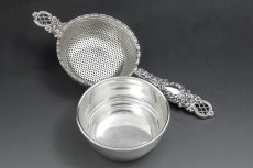 画像4: 純銀製（925）1992年　ロココ調透かし細工　ティーストレイナー＆スタンド (4)