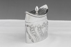 画像4: 純銀製（925）1896年　ハンドチェイス　フルーテッド　ティーキャディー  (4)