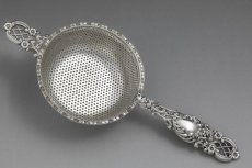 画像7: 純銀製（925）1992年　ロココ調透かし細工　ティーストレイナー＆スタンド (7)