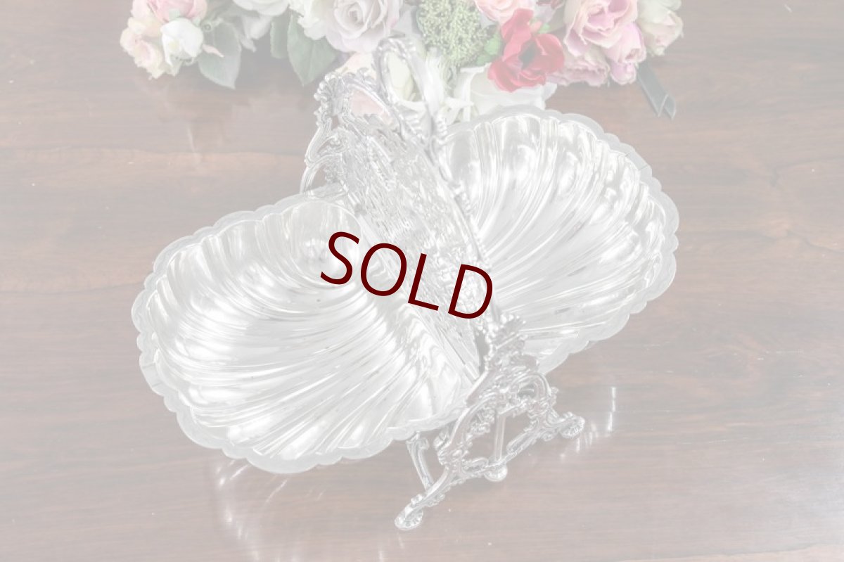 画像10: シルバープレート製　ヴィクトリアン　シェル型　レア薔薇透かし細工　ビスケットウォーマー (10)