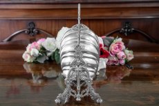 画像7: シルバープレート製　ヴィクトリアン　シェル型　レア薔薇透かし細工　ビスケットウォーマー (7)