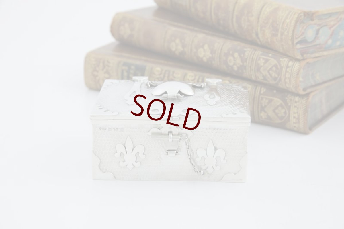 画像2: 純銀製（925）1905年　アーツアンドクラフツ　ボックス (2)