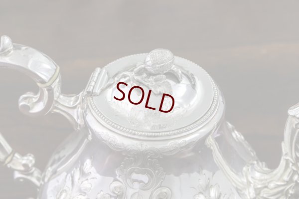 画像6: シルバープレート製　ヴィクトリア時代後期　ルイスタイル　ティー＆コーヒーセット