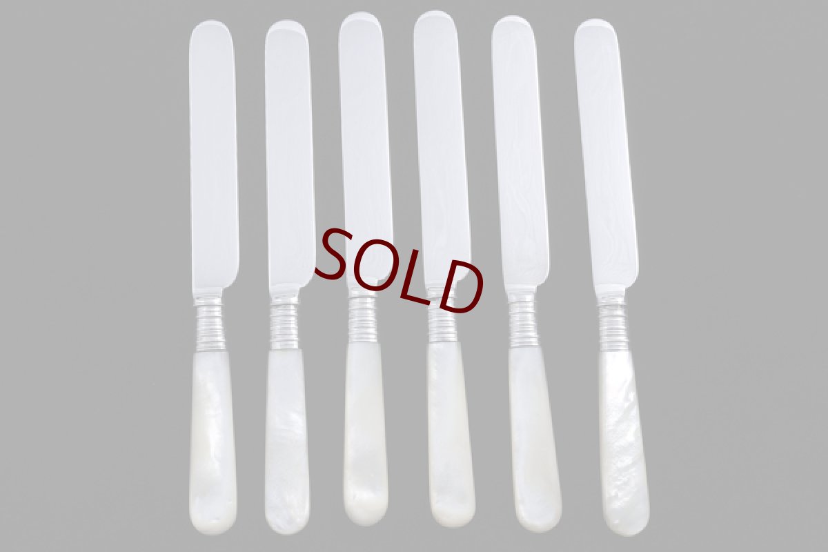 画像6: 純銀製（925）1897年　白蝶貝ハンドル　お花と葉模様のガーランド彫刻　ティーナイフ6本セット　 (6)