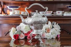 画像2: 純銀製（925）1915年　ロココスタイル　お花の摘み　お花のガーランド　ティーケトル (2)