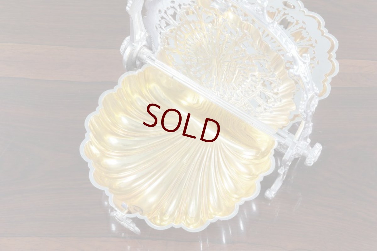 画像13: シルバープレート製　ヴィクトリアン　シェル型　美透かし細工　ビスケットウォーマー  (13)