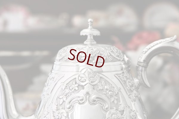 画像7: シルバープレート製　ヴィクトリア時代後期　Martin, Hall & Co. お花のガーランド　ティー３点セット