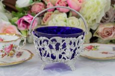 画像1: シルバープレート製　ヴィクトリア時代後期　エンジェルの透かし細工　シュガーバスケット (1)