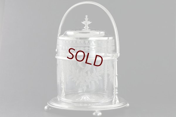 画像5: シルバープレート製　ヴィクトリア時代後期　お花のガーランド　エッチンググラス　ビスケットバレル