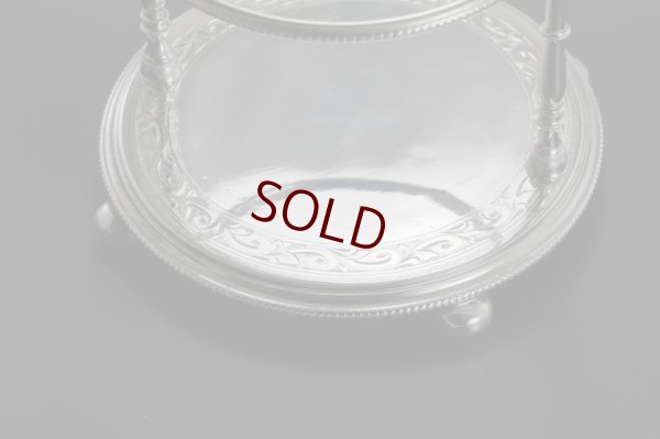 画像9: シルバープレート製　ヴィクトリア時代後期　お花のガーランド　エッチンググラス　ビスケットバレル