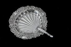 画像5: 純銀製 (925) 1896年 扇の形 ピン/ボンボンディッシュ 2組セット (5)