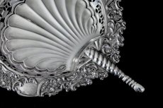 画像8: 純銀製 (925) 1896年 扇の形 ピン/ボンボンディッシュ 2組セット (8)