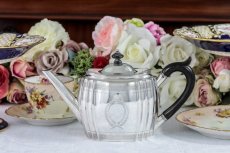 画像1: 純銀製(925) 1880年 アンティークシルバー ハンドメイド バチェラーサイズ ティーポット (1)