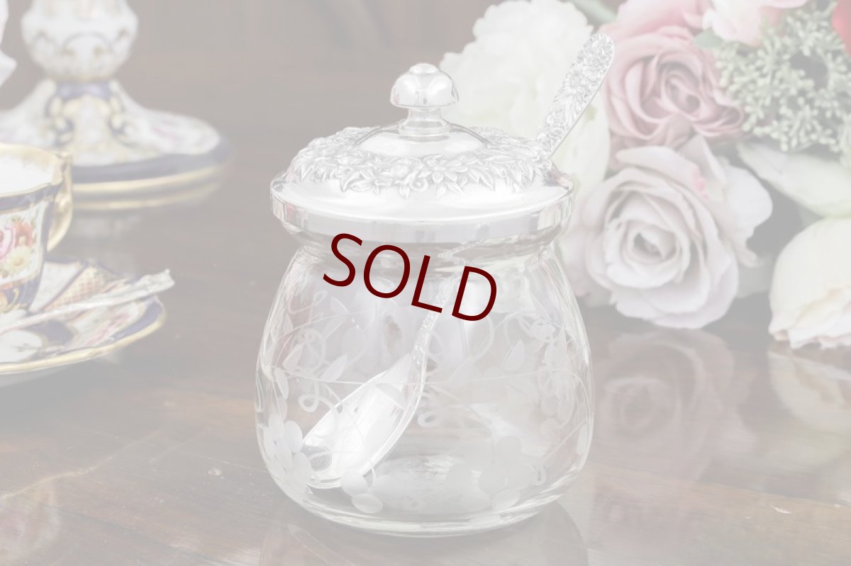 画像3: 純銀製(925)アメリカンC.1930 薔薇とお花の打ち出し　ジャムポット＆スプーン (3)