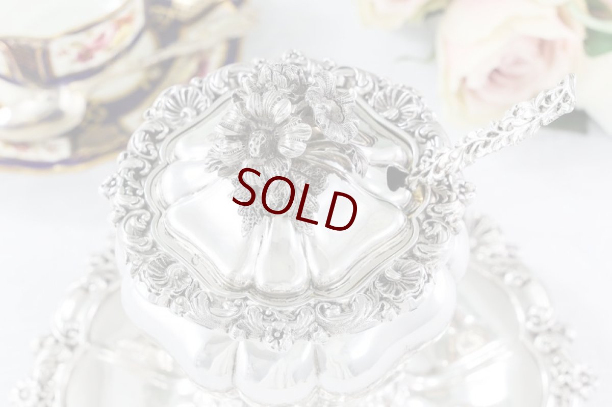 画像3: 純銀製(950)フランス製 ファーストミネルヴァ お花の摘み ロココスタイル 貴族の紋章入り キャビア/ジャムポット (3)