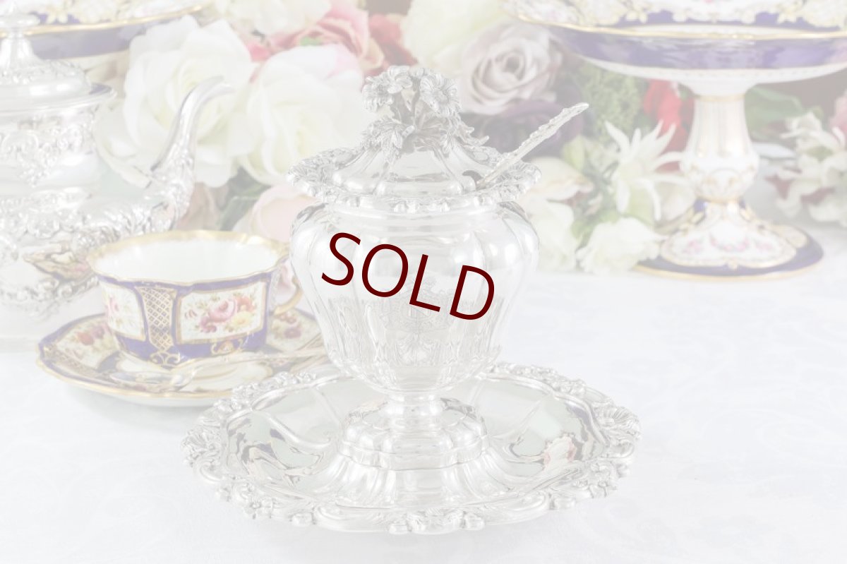 画像1: 純銀製(950)フランス製 ファーストミネルヴァ お花の摘み ロココスタイル 貴族の紋章入り キャビア/ジャムポット (1)