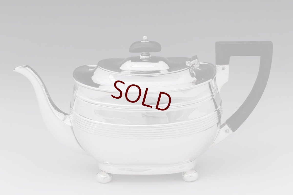 画像2: 純銀製(925)1908年　エドウォーディアン　バチェラーサイズ　ティーポット (2)