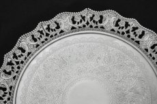 画像3: 純銀製(925)1889年 Martin, Hall & Co, アーツ＆クラフツ お花の透かしボーダー 26cm サルヴァ (3)