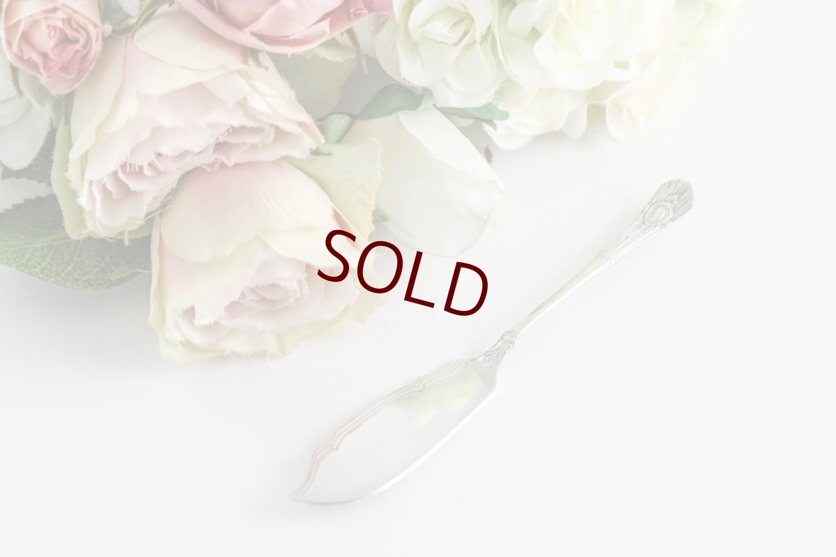 画像9: 純銀製(800)ドイツ製 1900年前後　薔薇のガーランド お花の摘み　透かし細工　バターディッシュ (9)