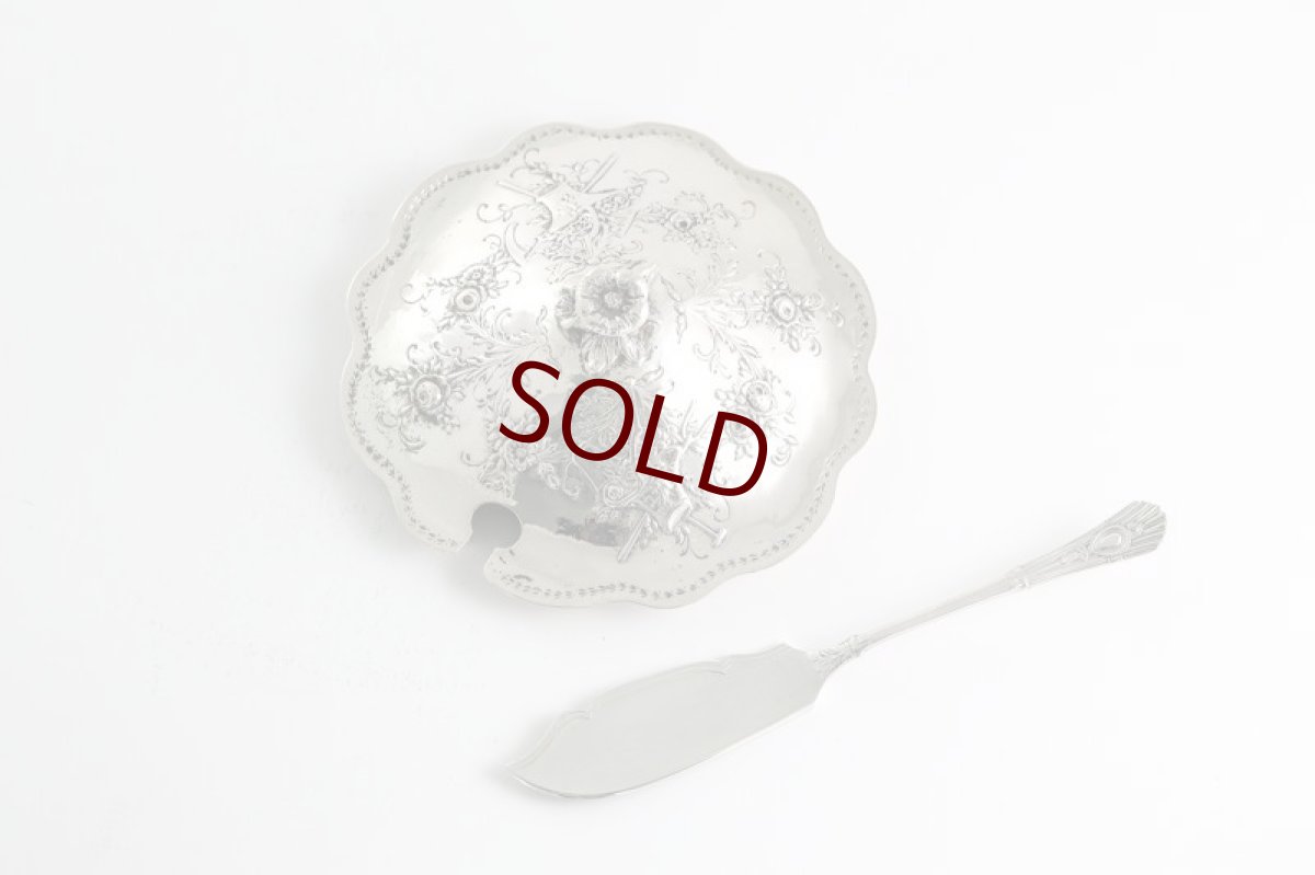 画像8: 純銀製(800)ドイツ製 1900年前後　薔薇のガーランド お花の摘み　透かし細工　バターディッシュ (8)