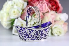 画像1: 純銀製(925) 1908年　葉模様の透かし細工　ボンボンバスケット (1)