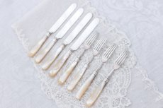 画像10: シルバープレート製 1893年制作　白蝶貝ハンドル　デザートカトラリー４組セット (10)