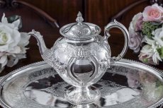 画像2:  シルバープレート  ヴィクトリアン Martin, Hall & Co.  果物とお花のガーランド　ティー３点セット (2)