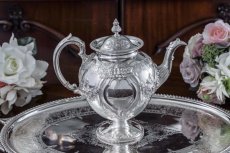 画像4:  シルバープレート  ヴィクトリアン Martin, Hall & Co.  果物とお花のガーランド　ティー３点セット (4)