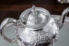 画像6:  シルバープレート  ヴィクトリアン Martin, Hall & Co.  果物とお花のガーランド　ティー３点セット (6)