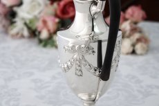 画像5: 純銀製(925)1897年　可愛らしいリボンのガーランド　ウォータージャグ (5)