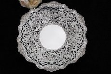 画像1: 純銀製(800) ドイツ製　お花のガーランド 　手彫り、ハンドカット ピアスワークディッシュ (1)