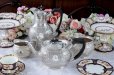 画像1: シルバープレート製　1910-20年代　ハンドチェイシング　お花とスクロール　ティー＆コーヒー4点セット (1)