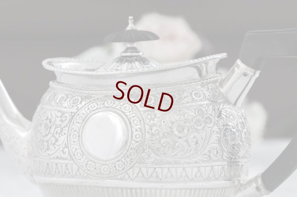 画像5: シルバープレート製　1910-20年代　ハンドチェイシング　お花とスクロール　ティー＆コーヒー4点セット