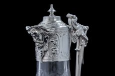 画像10: シルバープレート製ヴィクトリアン　ブドウの葉と実の手彫り彫刻 ハンドカットクリスタルグラスクラレットジャグ (10)