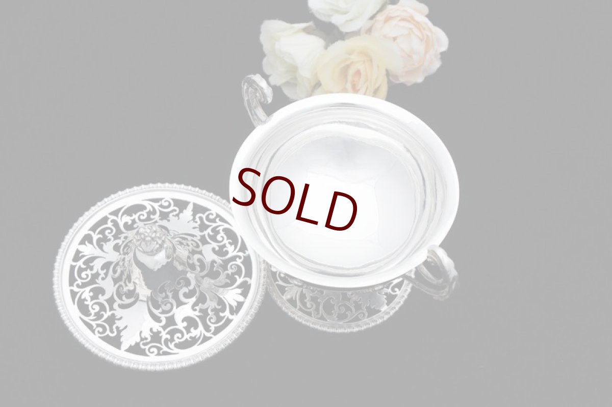 画像2: 純銀製(925) 1912年 ハンドカットピアスワーク透かし細工、ガーランド装飾　ポプリポット　 (2)