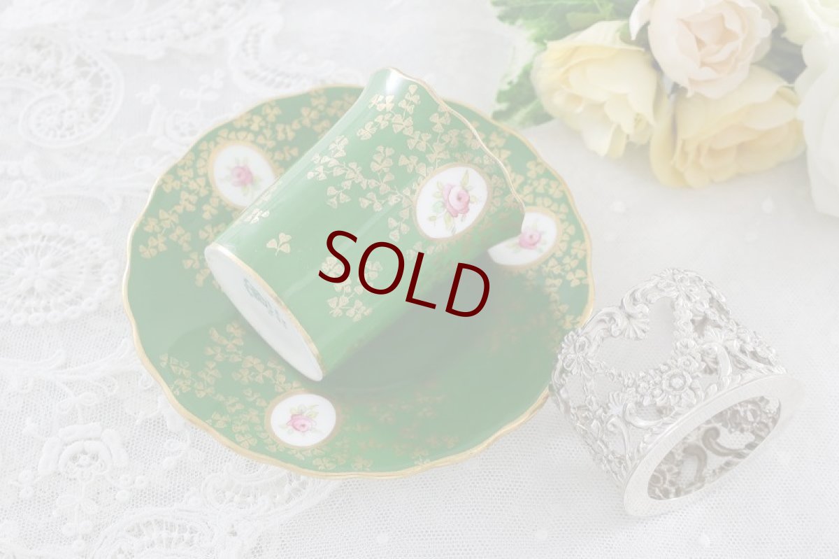 画像4: 純銀製(925)1909年　リボンとお花のガーランドのホルダー　コールポート　薔薇のコーヒーセット (4)