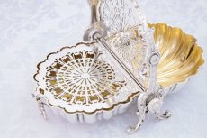 画像9: シルバープレート製　ヴィクトリアン　シェル型　美透かし細工　ビスケットウォーマー  (9)