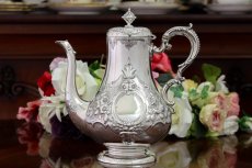 画像1: 純銀製(925) アンティークシルバー 1860年 ヴィクトリアンロココスタイル コーヒーポット (1)