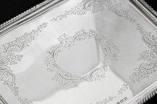 画像4: 純銀製(925)1911年 アンティークシルバー エングレーブド　スモールスクエアサルヴァ (4)