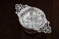 画像3: 純銀(925) ヴィンテージシルバー1969年　ボウルつき 透かし細工のティーストレイナー (3)