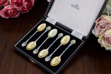 画像1: 純銀製(925)ヴィンテージシルバー 1953年お花のエナメル　金鍍金　スプーン6本セット (1)