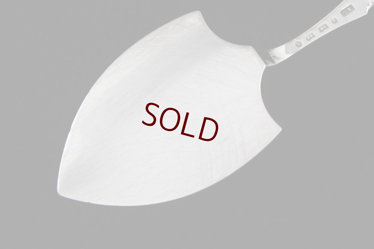 画像6: 純銀製(925)アンティークシルバー1867年　George Unite 白蝶貝ハンドル バターサーバー (6)