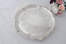 画像3: 純銀製(925) 1873年 Martin,Hall Co. 薔薇とお花の手彫り彫刻 大きめ42.5cmサルヴァ (3)