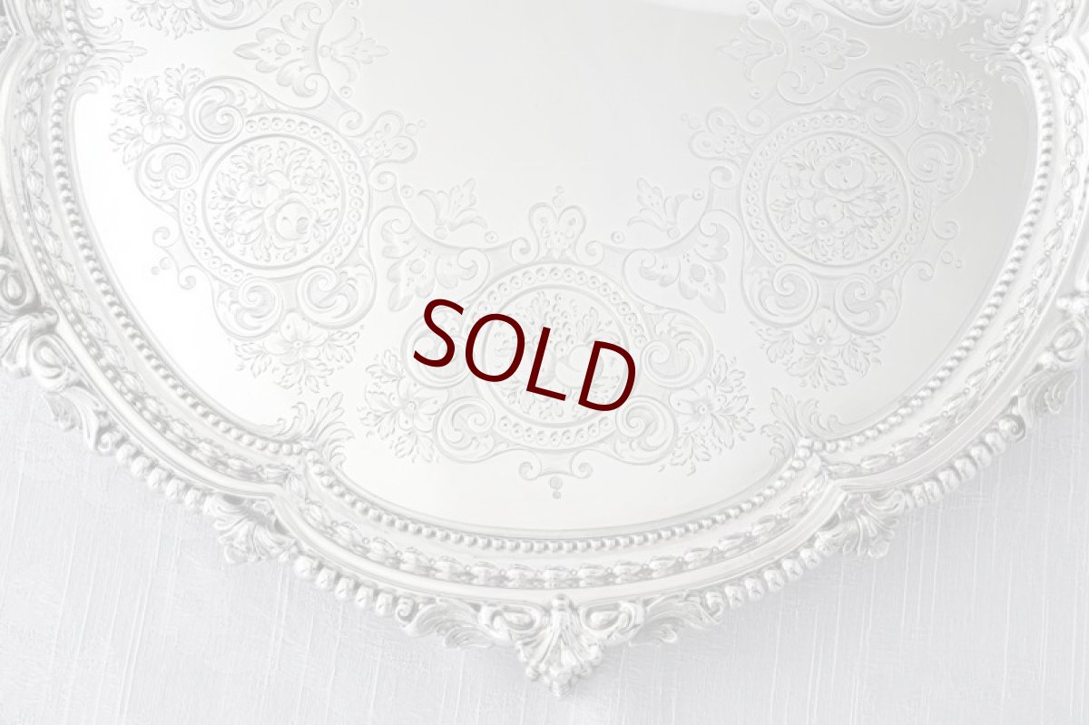 画像4: 純銀製(925) 1873年 Martin,Hall Co. 薔薇とお花の手彫り彫刻 大きめ42.5cmサルヴァ (4)