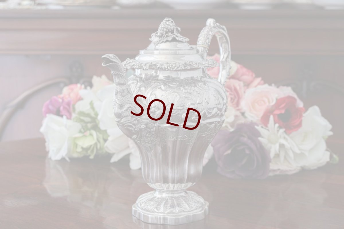 画像14: 純銀製（925）1833年 特級　ジョージアン　お花とスクロールのチェイシング　ティー＆コーヒー4点セット (14)