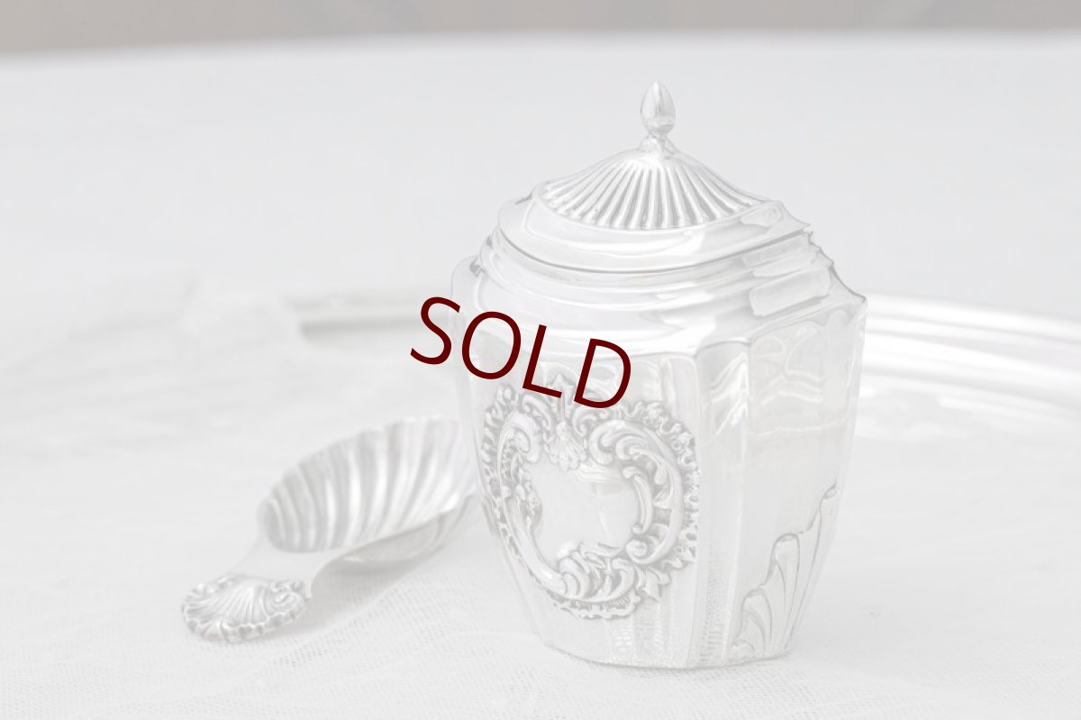 画像3: 純銀製(925) 1905年 アンティークシルバー ロココスタイル ティーキャディー (3)