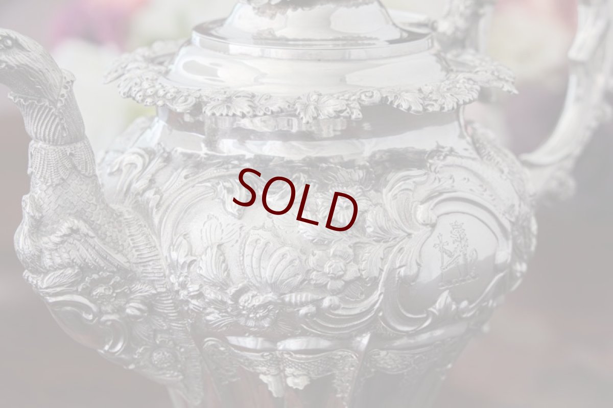 画像6: 純銀製（925）1833年 特級　ジョージアン　お花とスクロールのチェイシング　ティー＆コーヒー4点セット (6)