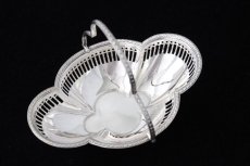 画像5: 純銀製(925)　アンティークシルバー　透かし細工　ミニボンボンバスケット (5)