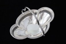 画像4: 純銀製(925)　アンティークシルバー　透かし細工　ミニボンボンバスケット (4)